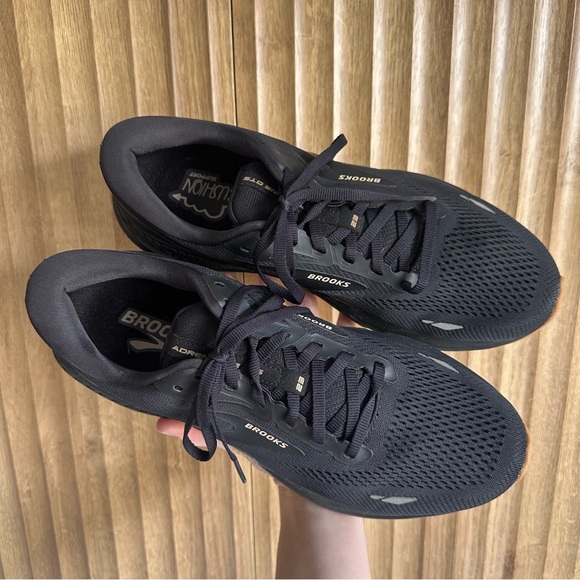 BROOKS Adrenaline GTS 23 Black Running Shoe Sneakers - Picture 2 of 6